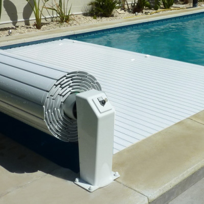 Serranda per piscina fuori terra NEO Serranda per piscina fuori terra NEO