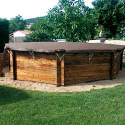 Copertura filtrante per piscine in legno Grille Wood