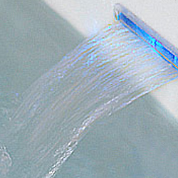 Cascata per spa retroilluminata Cascata per spa retroilluminata